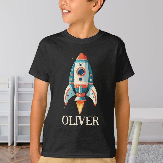 Niedliche Cartoon-Weltraumrakete Personalisiert T-Shirt (Von Creator hochgeladen)