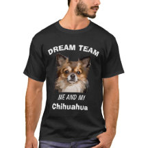 Niedliche Chihuahua-Komikkatze