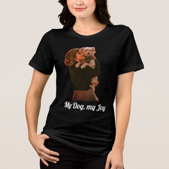 Niedliche Dame, die einen bezaubernden Welpen träg Tri-Blend Shirt (Vorderseite)