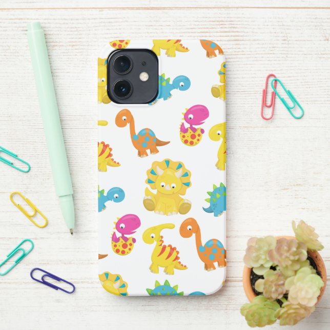 Niedliche Dinosaurier, Dinosaurier-Muster, Baby-Di iPhone 12 Hülle (Auf dem Schreibtisch)