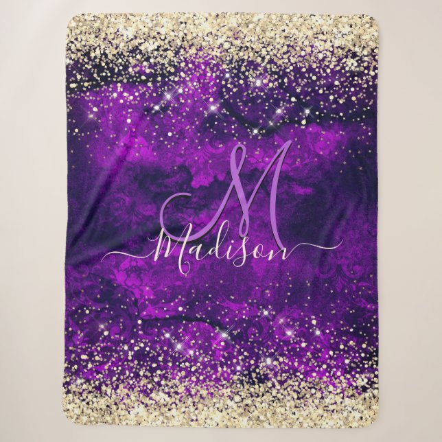 Niedliche dunkle lila Imitat Glitzer Monogramm Sherpadecke (Vorderseite)