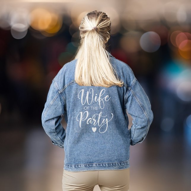 Niedliche Ehefrau des Party-Junggeselinnen-Abschie Jeansjacke (Celebrate your last fling before the ring in style & add some flair to your bachelorette party look)