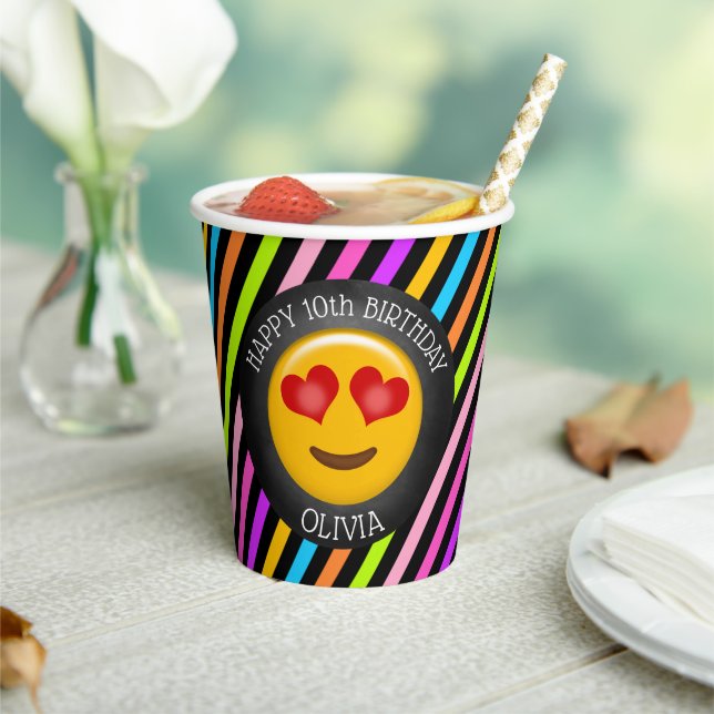 Niedliche Emoji Girl's Birthday Party Paper Cups Pappbecher (In Situ)