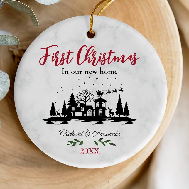 Niedliche erste Weihnachten unsere neue Zuhause sc Keramik Ornament (Von Creator hochgeladen)