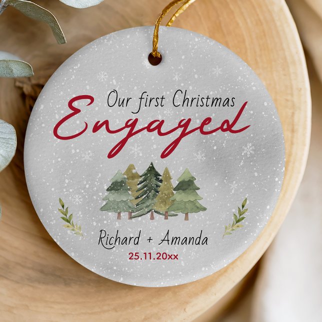 Niedliche erste Weihnachtsbäume Verlobung Keramik Ornament (Von Creator hochgeladen)