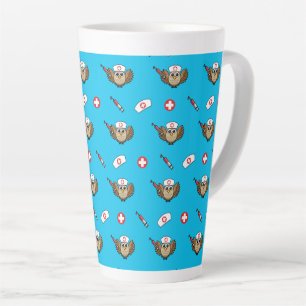 Niedliche Eule mit Spritze Cartoon Milchtasse