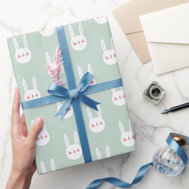 Niedliche Farbenfrohe hellweiße Kaninchenfarbe Geschenkpapier (Schenken)
