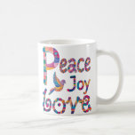Niedliche farbenfrohe Peace Liebe Freuen Sie sich  Kaffeetasse<br><div class="desc">Dieses farbenfrohe,  handbemalte Design ist der perfekte Weg,  um Ihr saisonales Geschenk zu steigern!</div>