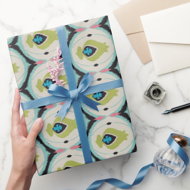 Niedliche farbenfrohe rosa-grüne Kat-Stammesmuster Geschenkpapier (Schenken)