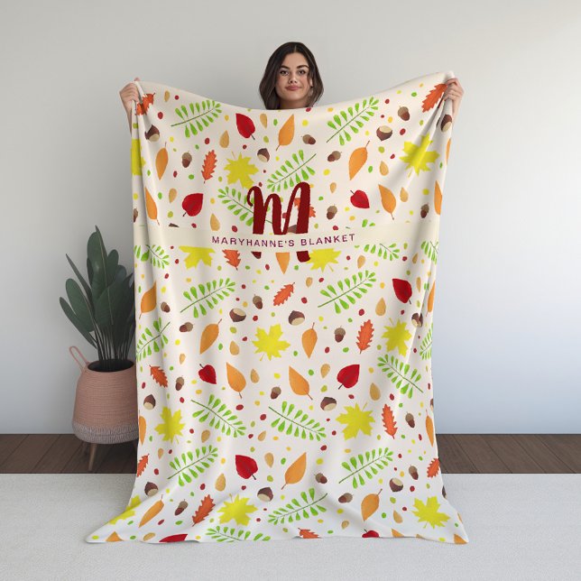 Niedliche farbige Herbstlaube individuelle Name Fleecedecke (Personalized blanket with fall leaves and nuts featuring custom name and monogram - autumn theme)
