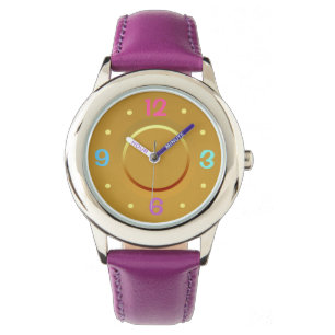 Niedliche Farbige Lila und gelbe >Mädchen beobacht Armbanduhr