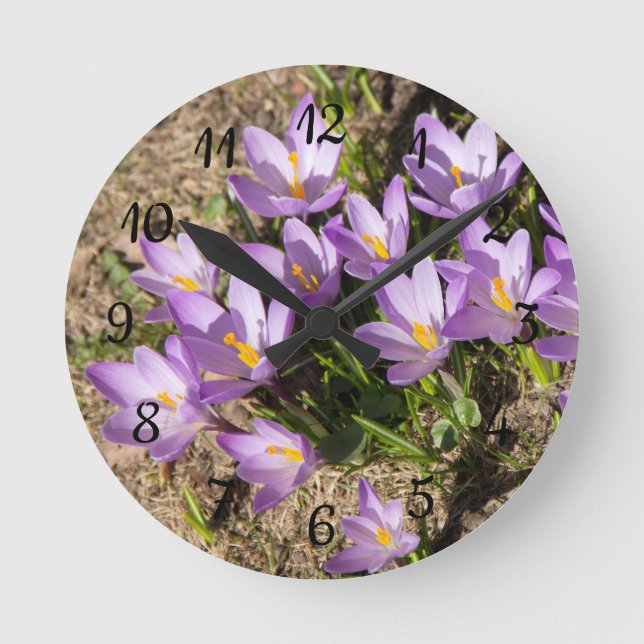 Niedliche Federhäkchen Runde Wanduhr (Vorderseite)