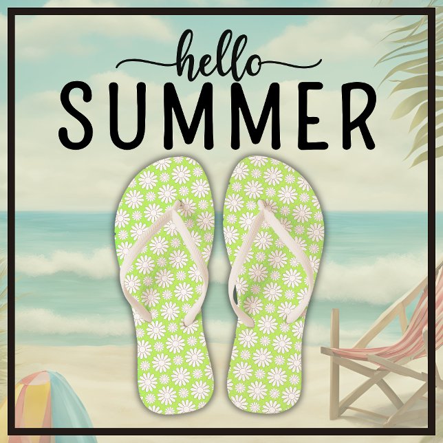 Niedliche florale Daisy Muster Grün und Weiß Somme Flip Flops (Say Hello Summer with these cute floral daisy pattern light green and white flip flops.)