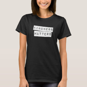 Niedliche Freundlichkeit ist wichtig für alle T-Shirt
