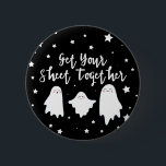 Niedliche Geister | Ihr Blatt zusammenstellen | Ha Button<br><div class="desc">Halloween-Button mit drei niedlichen Geistern,  die dir sagen,  dass du dein Blatt zusammenbringen sollst.</div>