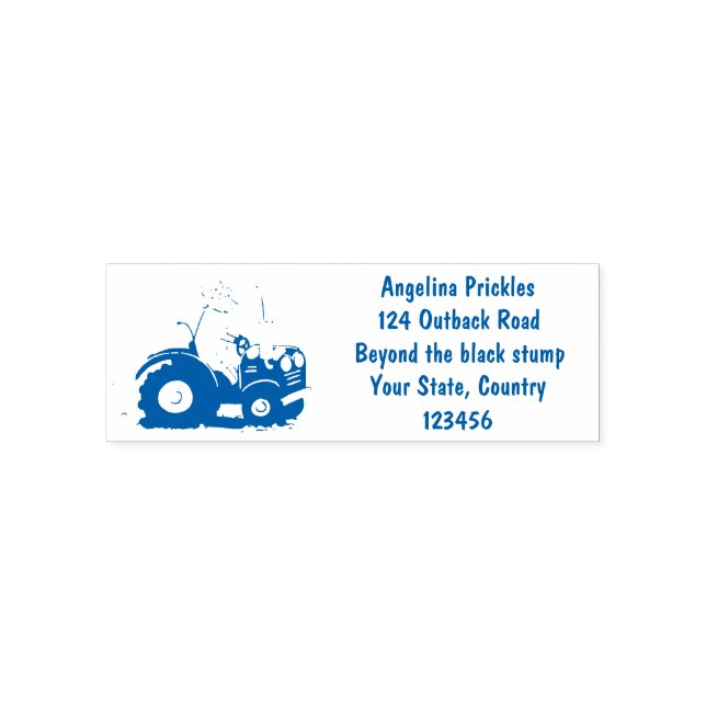 Niedliche glückliche Kuh, die einen roten Traktor- Permastempel (Design)