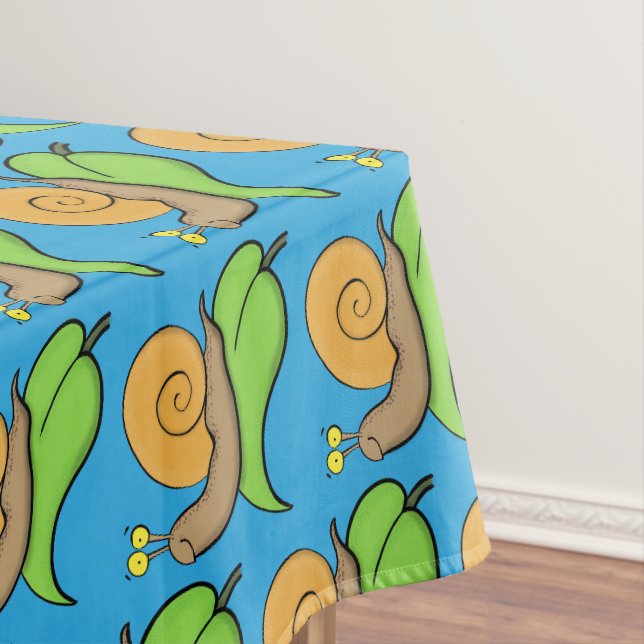 Niedliche, glückliche Schnecke auf einer Cartoon-I Tischdecke (Beispiel)