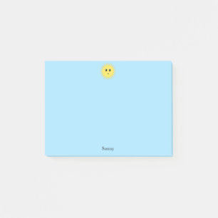 Niedliche glückliche Sonne auf hellblauem Hintergr Post-it Klebezettel