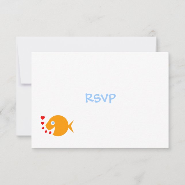 Niedliche Goldfish & Hearts Beach Wedding RSVP Car Karte (Vorderseite)