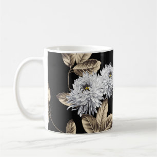 niedliche graue Blume mit braunem Blattmuster auf Kaffeetasse