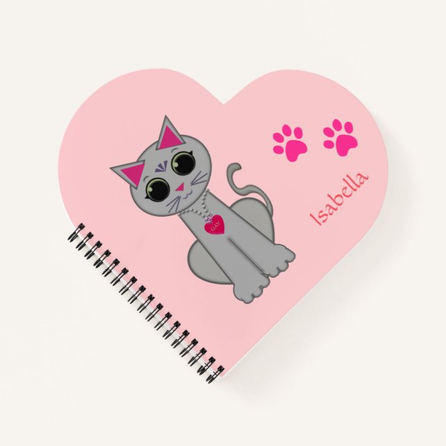 Niedliche graue Katze & Name Kalligraphie auf Pink Notizbuch (Vorderseite)
