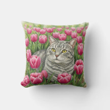Niedliche graue Katze Tulips Frühlingspilz