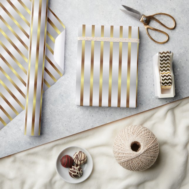 Niedliche graue und goldene Streifen Weihnachten Geschenkpapier (Kunsthandwerk)