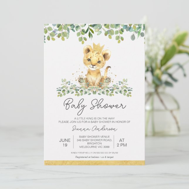 Niedliche Green Foliage Boys Lion Babydusche Einladung (Stehend Vorderseite)