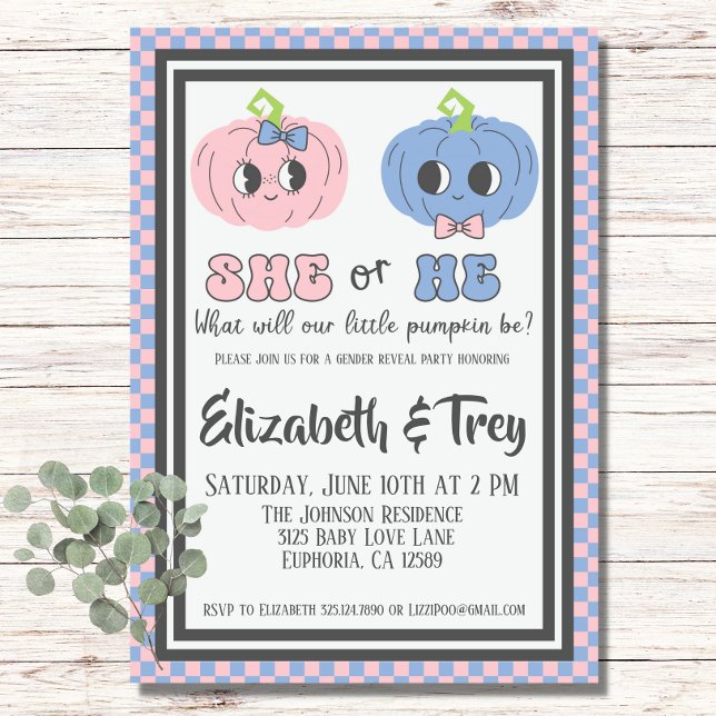 Niedliche Groovy Halloween Pumpkin Gender Reveal Einladung (Super pink and blue pumpkin invitation for fall baby gender reveal party!)