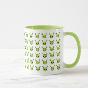 Niedliche grüne Außerirdische Tasse