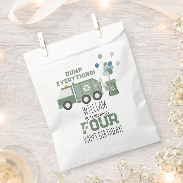 Niedliche grüne Recycelnd Lkw Kinder Name Alter Ge Geschenktütchen (Ausgeschnitten)
