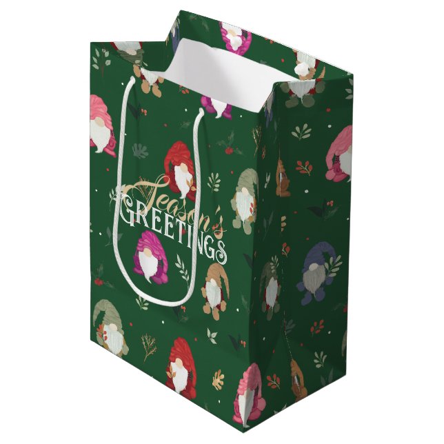 Niedliche grüne Weihnachtsbäume Mittlere Geschenktüte (Vorderseite Schrägansicht)