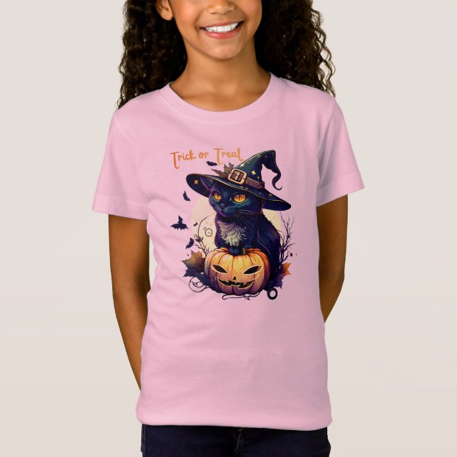 Niedliche Halloween-Katze mit einem Hexenhut. T-Shirt (Vorderseite)