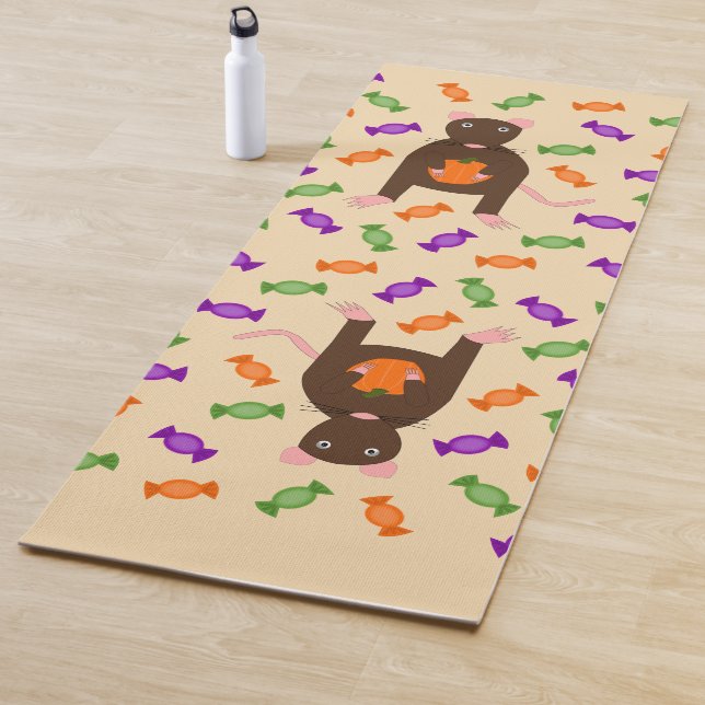 Niedliche Halloween-Rat und Pumpkin Yogamatte (Beispiel)