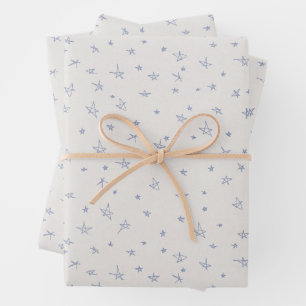 Niedliche handgezogene Pastellblauer Stars auf Cre Geschenkpapier Set