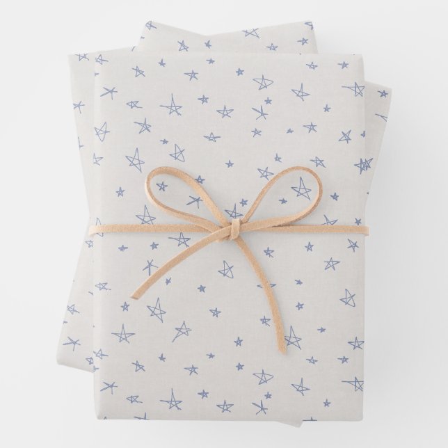 Niedliche handgezogene Pastellblauer Stars auf Cre Geschenkpapier Set (Beispiel)