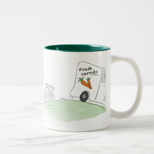 Niedliche Häschen-Tasse (Karotten jagend) Zweifarbige Tasse