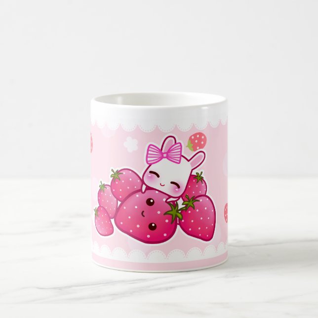 Niedliche Häschen- und kawaiierdbeeren Kaffeetasse (Mittel)