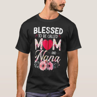 Niedliche Herzblüte gesegnet, als Mama und nan bez T-Shirt