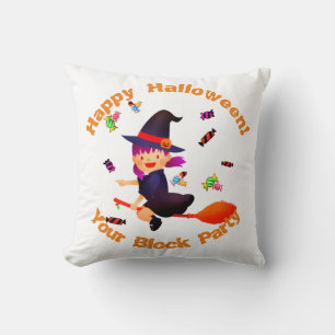 Niedliche Hexe fliegt auf ihrem Broom Halloween Kissen