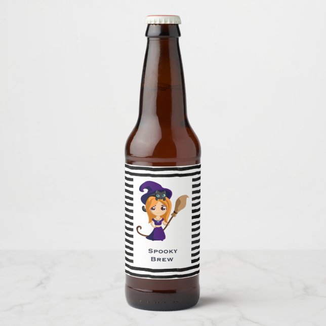 Niedliche Hexe im Lila HutHalloween Bierflaschenetikett (Vorderseite)