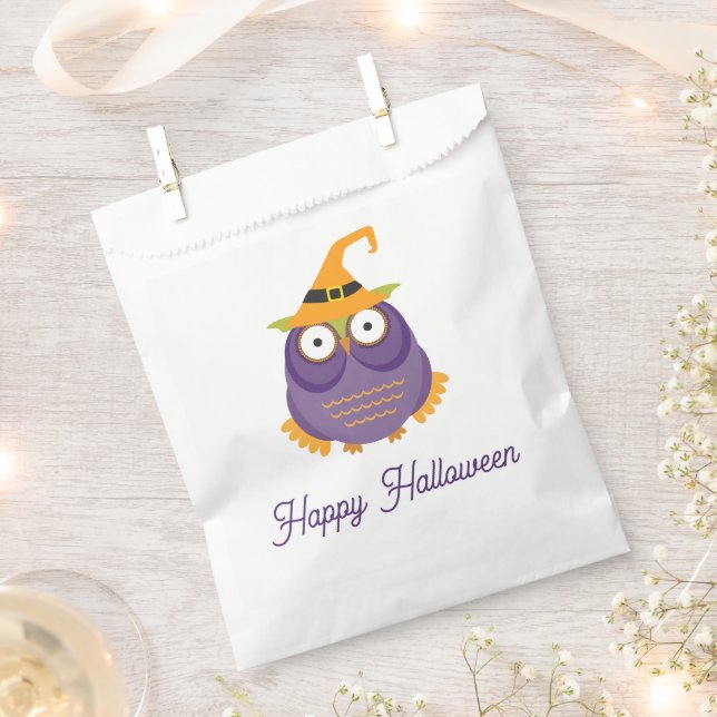 Niedliche Hexeneule. Halloween Kids-Leckereien Geschenktütchen (Ausgeschnitten)