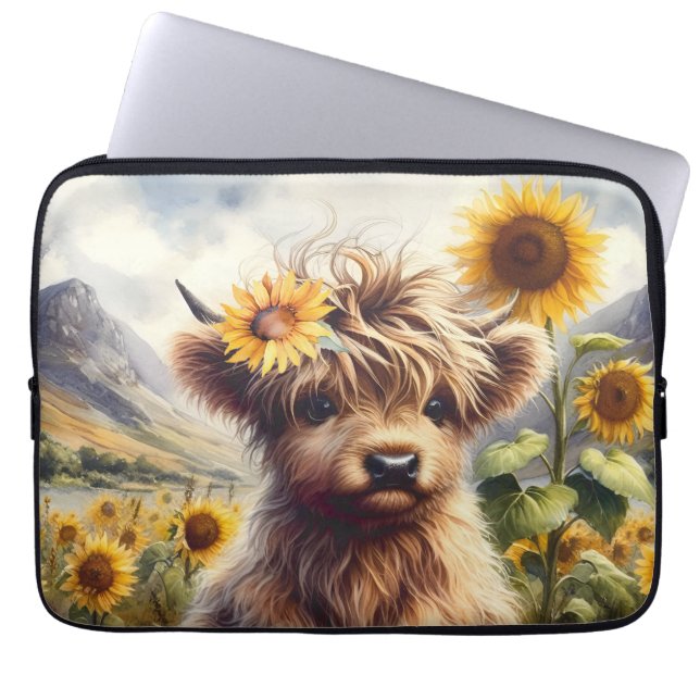 Niedliche Hochlandkuh mit Sonnenblumen Laptopschutzhülle (Vorderseite)