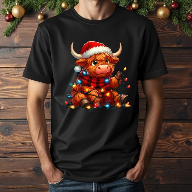 niedliche Hochlandkuh-Weihnachtslichter T-Shirt (Von Creator hochgeladen)
