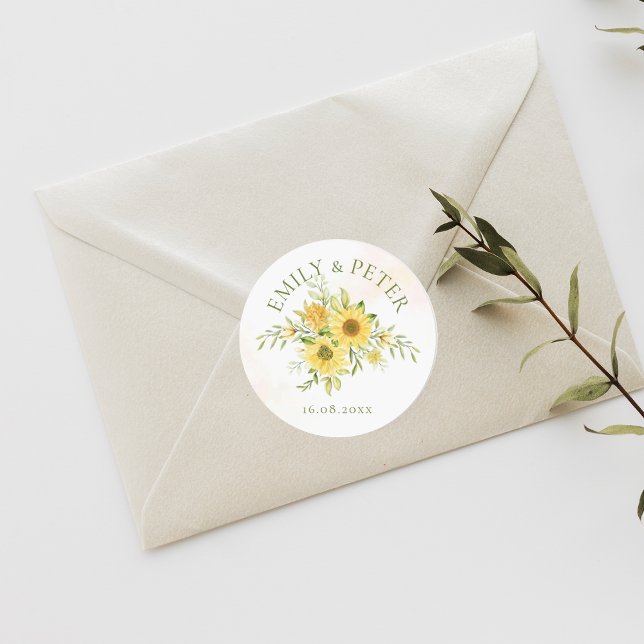 Niedliche Hochzeit der Gelbblütenblume Runder Aufkleber (Cute Bright Yellow Sunflower Floral Wedding Classic Round Sticker)