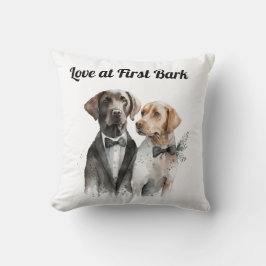 Niedliche Hochzeitshunde Braut & Kissen