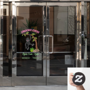 Niedliche Illustration des Baby Gorilla Cartoon Fensteraufkleber