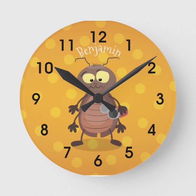 Niedliche Kakerlakenfigur Runde Wanduhr (Vorderseite)
