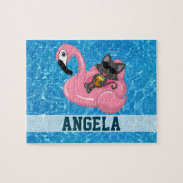 Niedliche Katze auf rosa Flamingo Floatie Blauer N