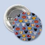 Niedliche Katze Button<br><div class="desc">Viele niedliche Katzen auf einem mittelblauen Hintergrund. Ideal für verrückte oder gesunde Katzenmenschen. Originelle Kunst von Nic Squirrell.</div>